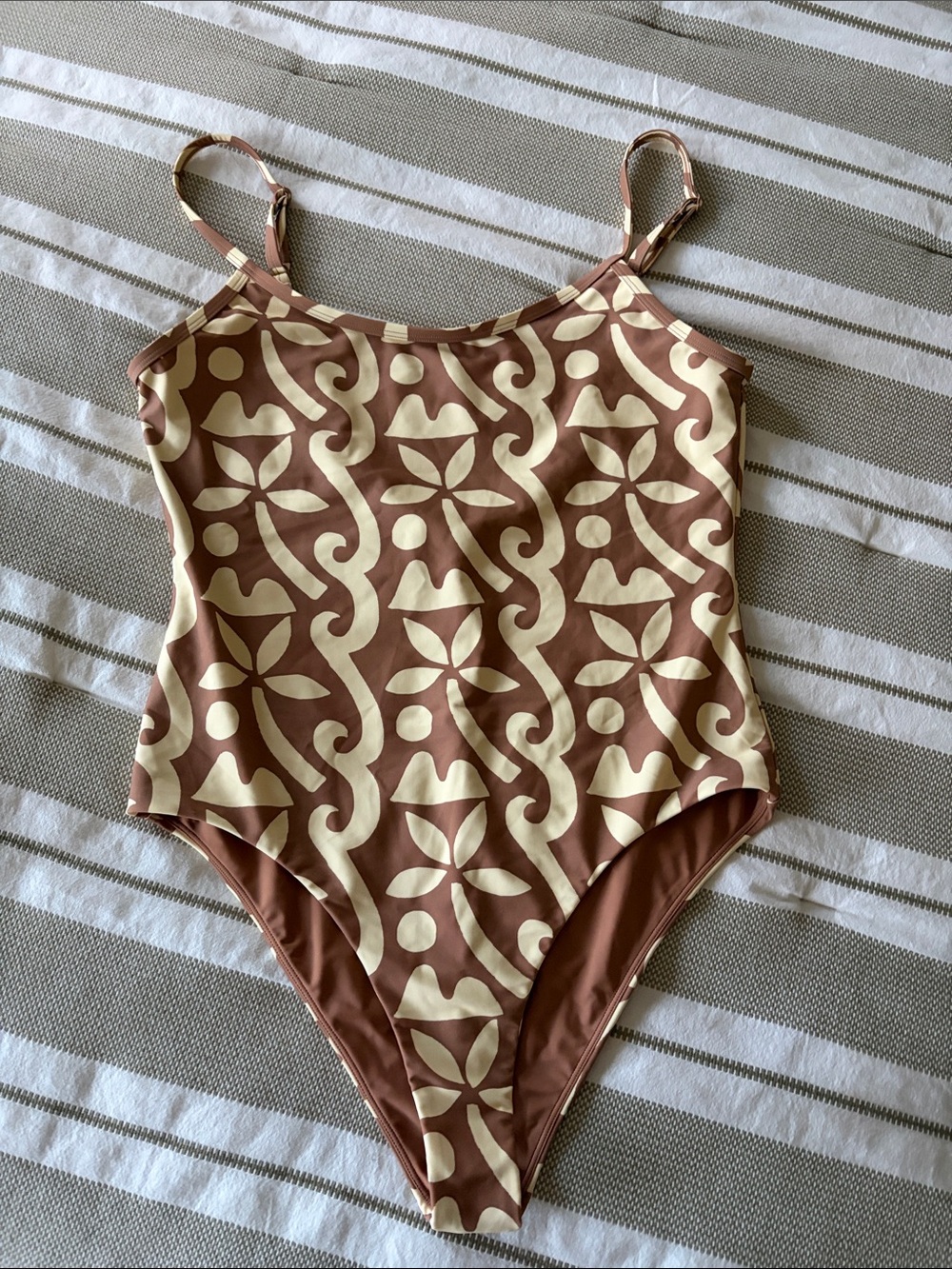Abysse Taylor One-Piece “Island”